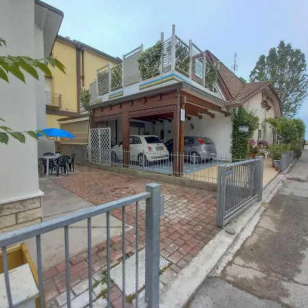 Διαμέρισμα Petlyapartments #12 Μπελάρια-Ιτζέα Μαρίνα